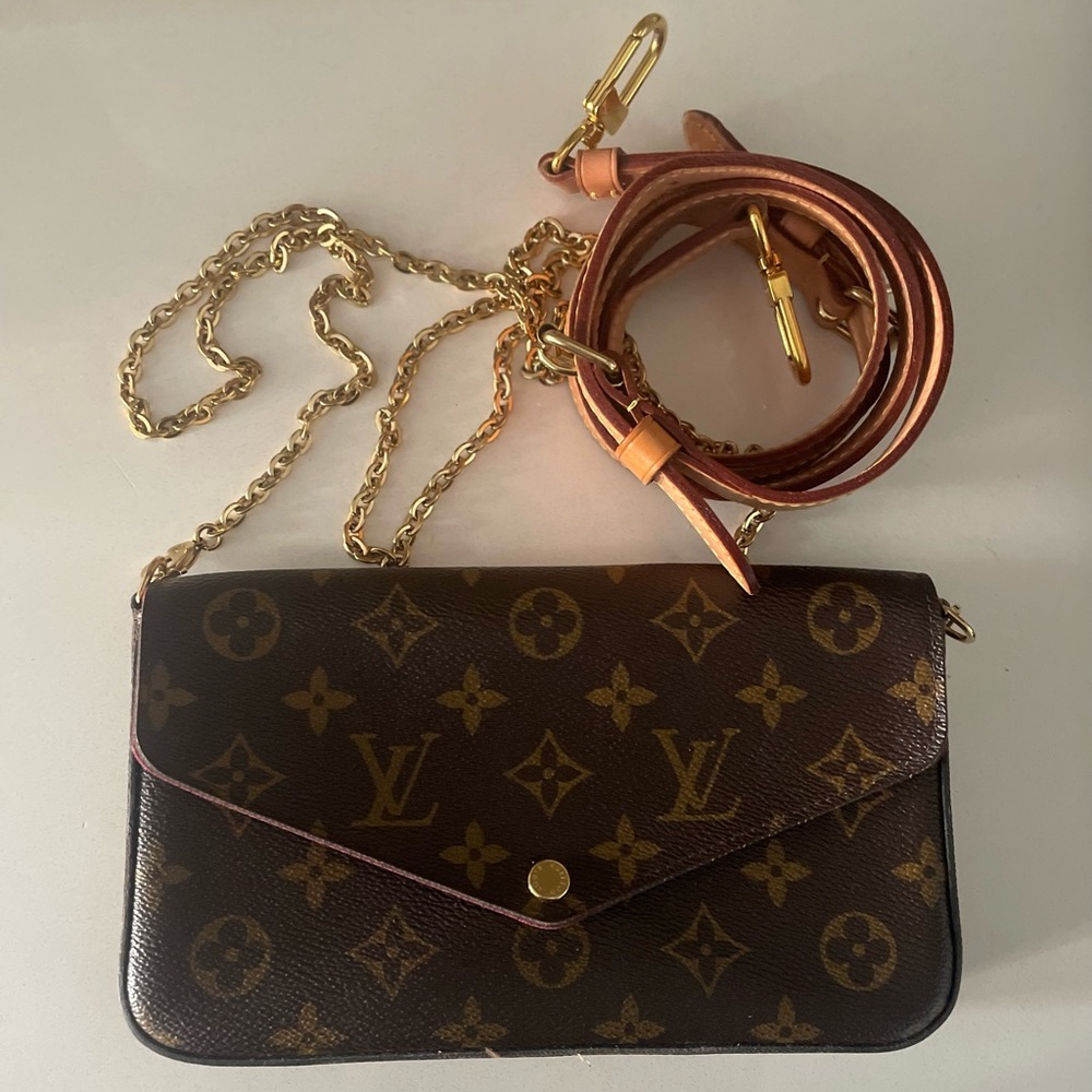 Louis Vuitton Pochette - BARELY WORN, with leather strap and small dust bag